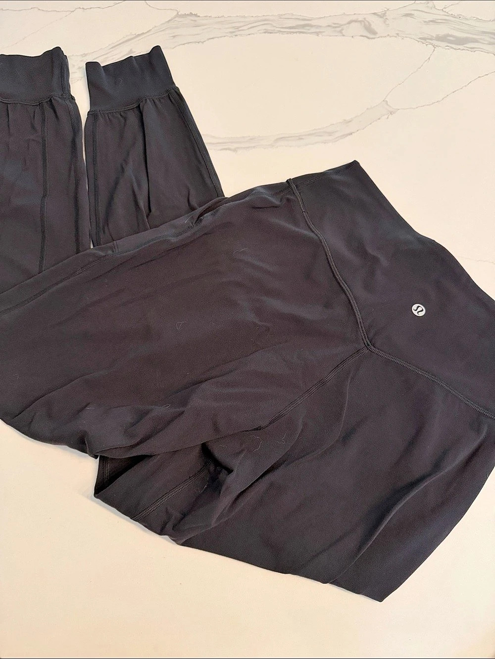 lululemon Women's Align Joggers Black Size 6